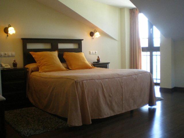 La Casona De Lazurtegui Hotel รีบาเดโอ ภายนอก รูปภาพ